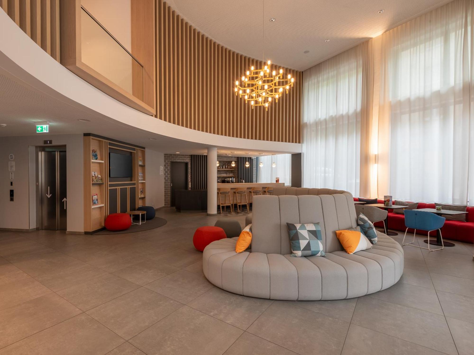 Holiday Inn Express Heilbronn By Ihg Екстериор снимка