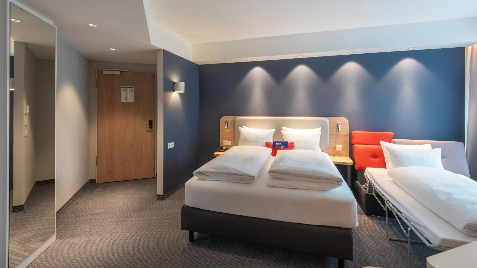 Holiday Inn Express Heilbronn By Ihg Екстериор снимка