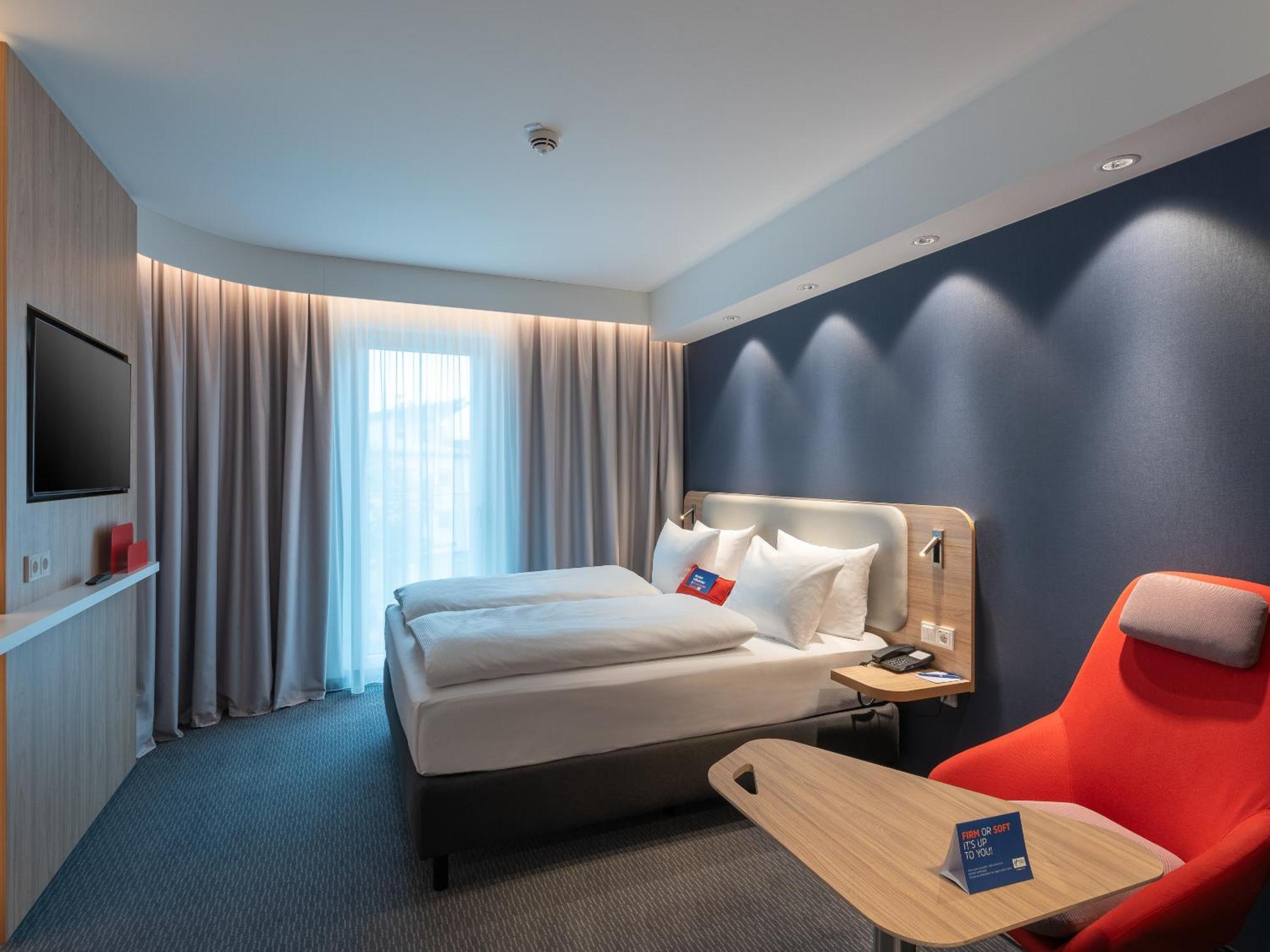 Holiday Inn Express Heilbronn By Ihg Екстериор снимка