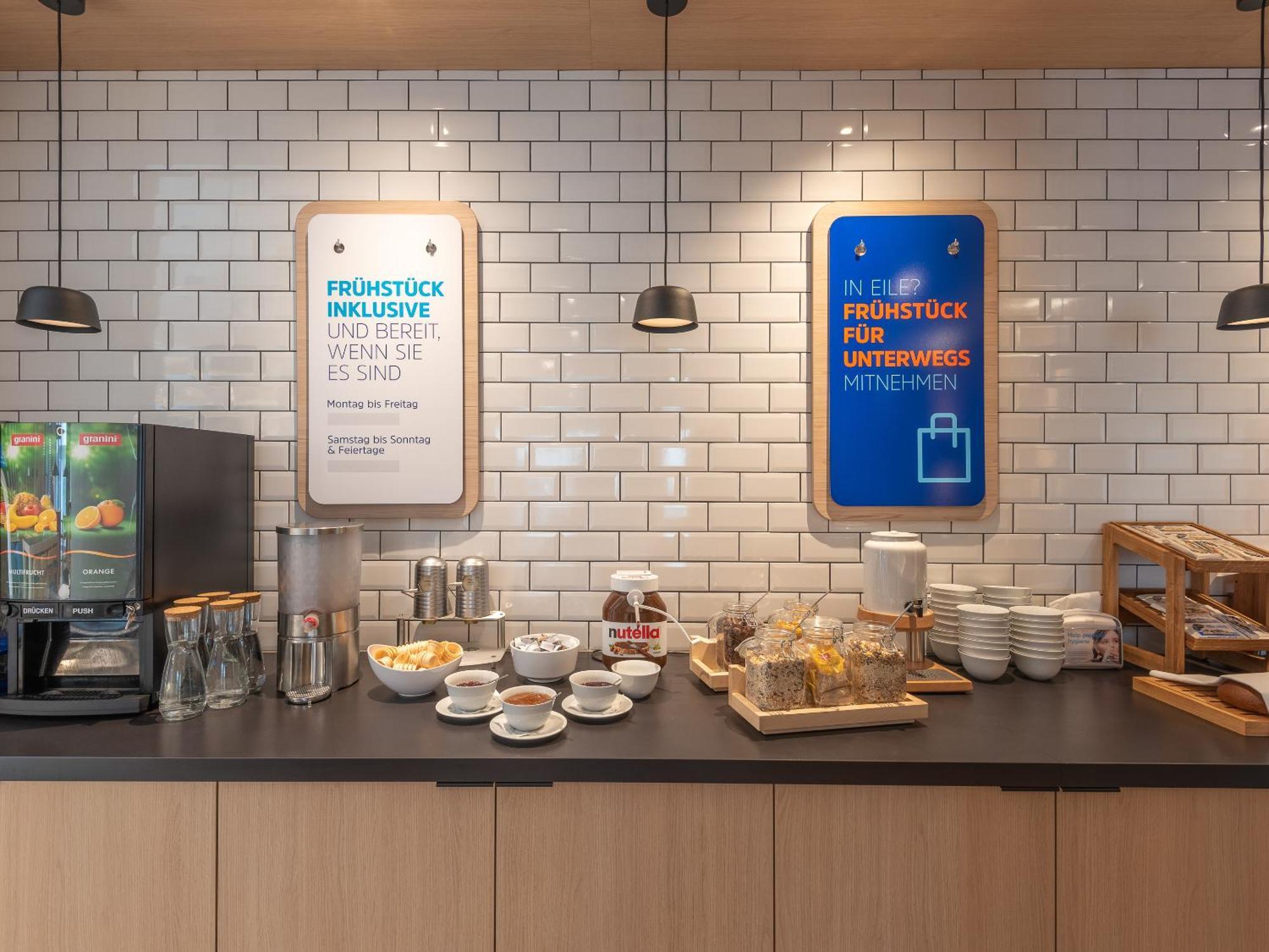 Holiday Inn Express Heilbronn By Ihg Екстериор снимка