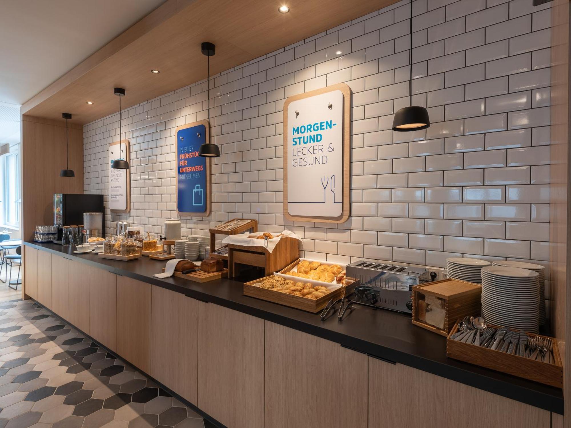 Holiday Inn Express Heilbronn By Ihg Екстериор снимка
