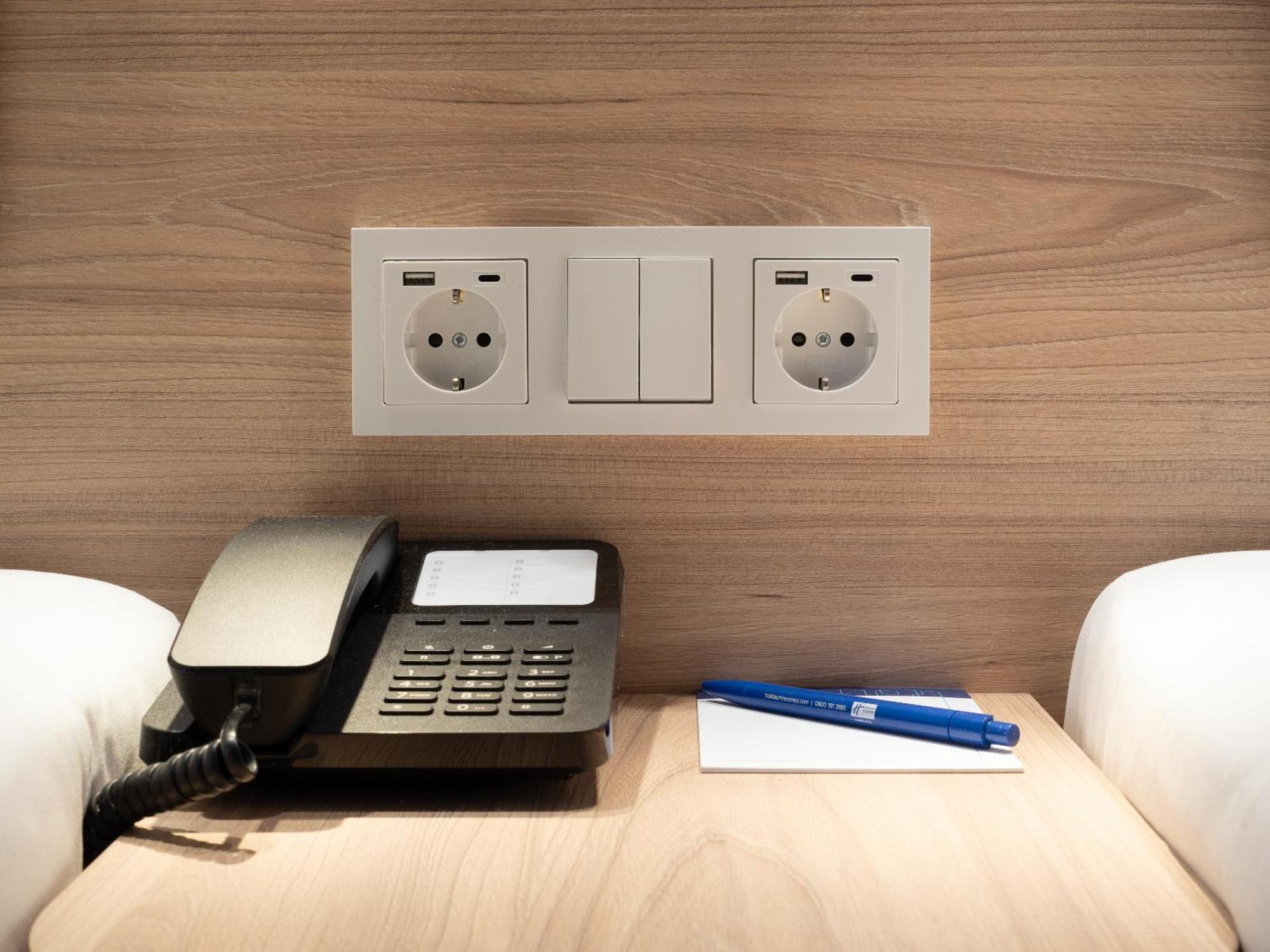 Holiday Inn Express Heilbronn By Ihg Екстериор снимка