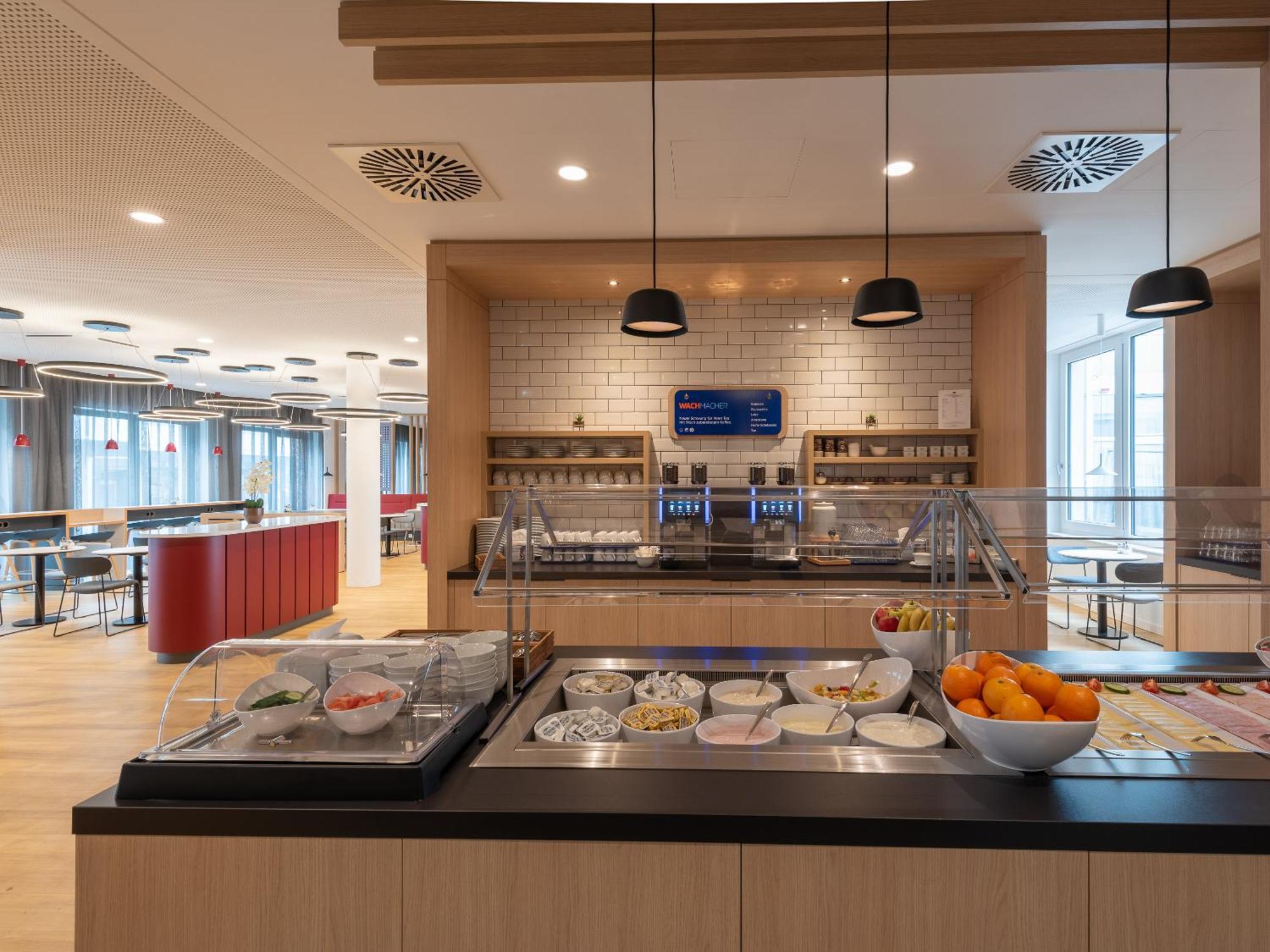 Holiday Inn Express Heilbronn By Ihg Екстериор снимка